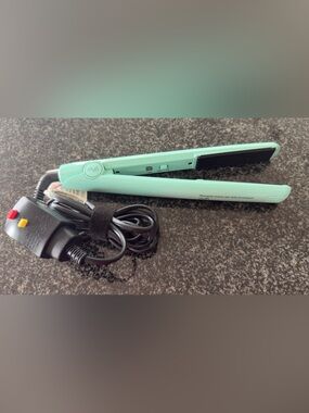 ghd Professional Hair Straighteners & Flat Irons